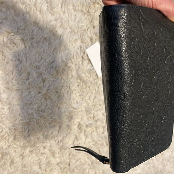 LV monogram empreinte lumineuse wallet. - Picture 5 of 10